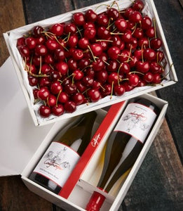 Gift box - Cherries and Wine